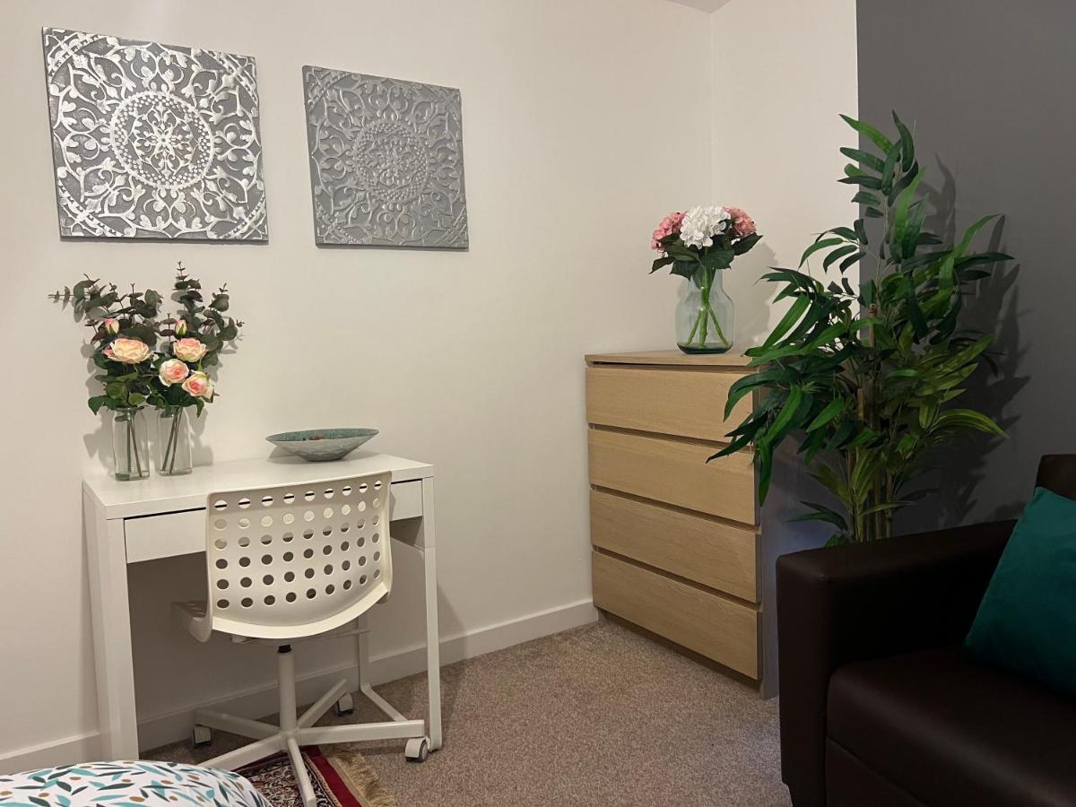 Poplar Guest House Лондон Экстерьер фото