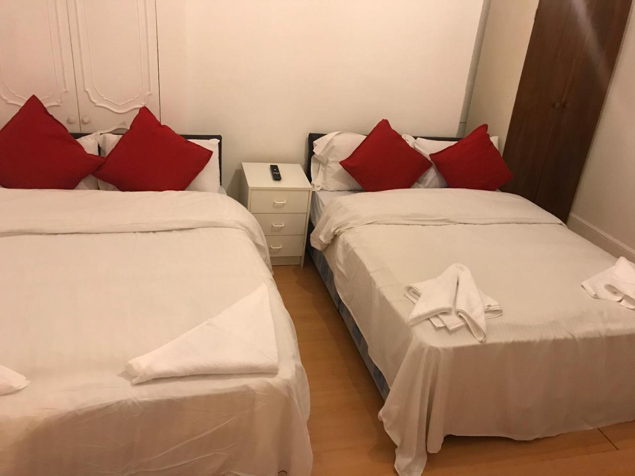 Poplar Guest House Лондон Экстерьер фото