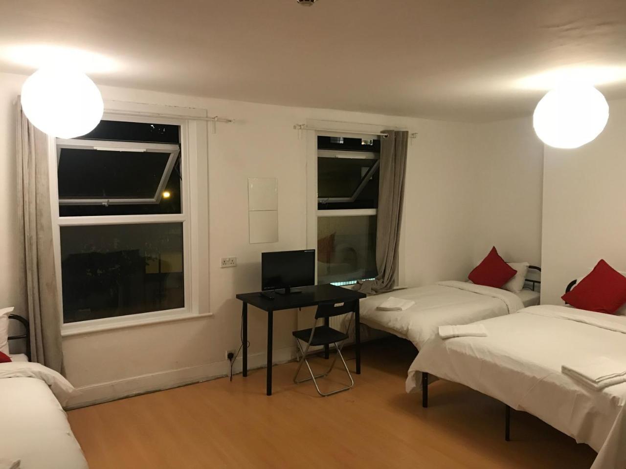 Poplar Guest House Лондон Экстерьер фото