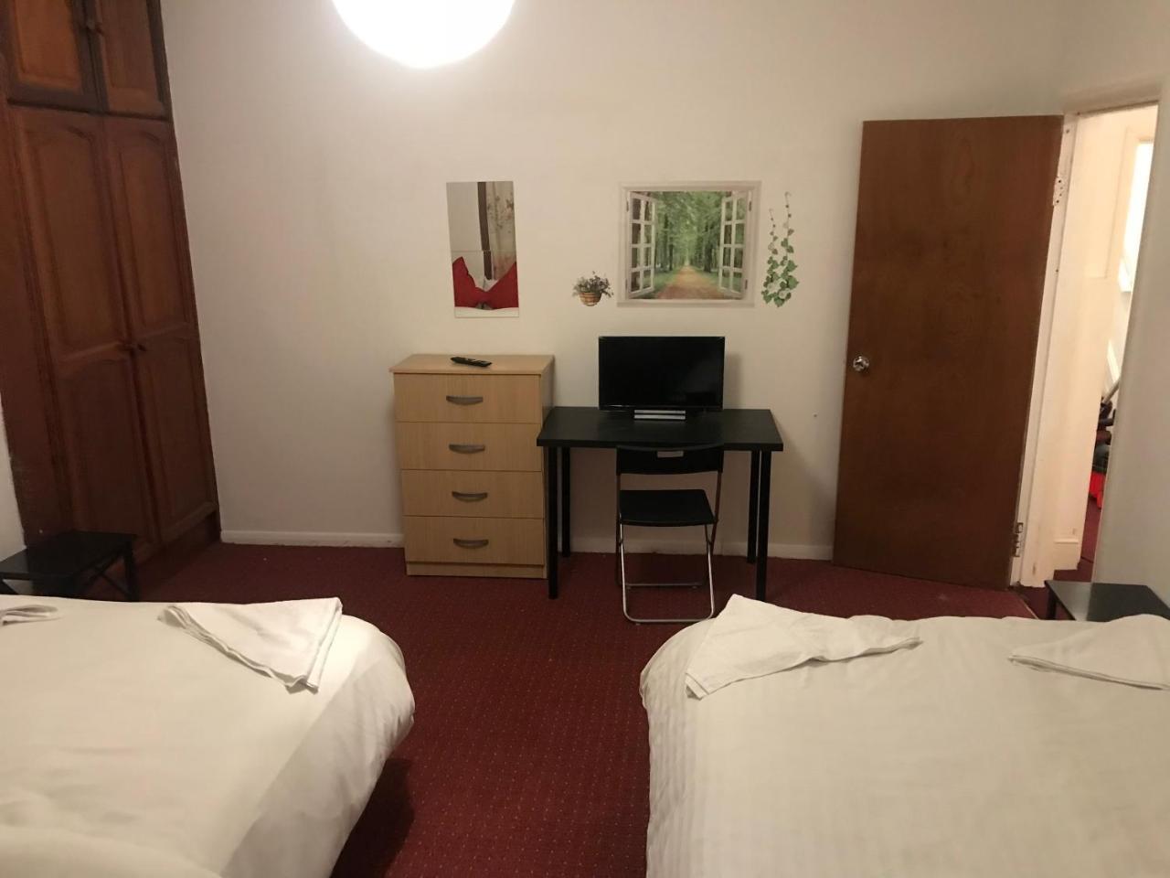 Poplar Guest House Лондон Экстерьер фото